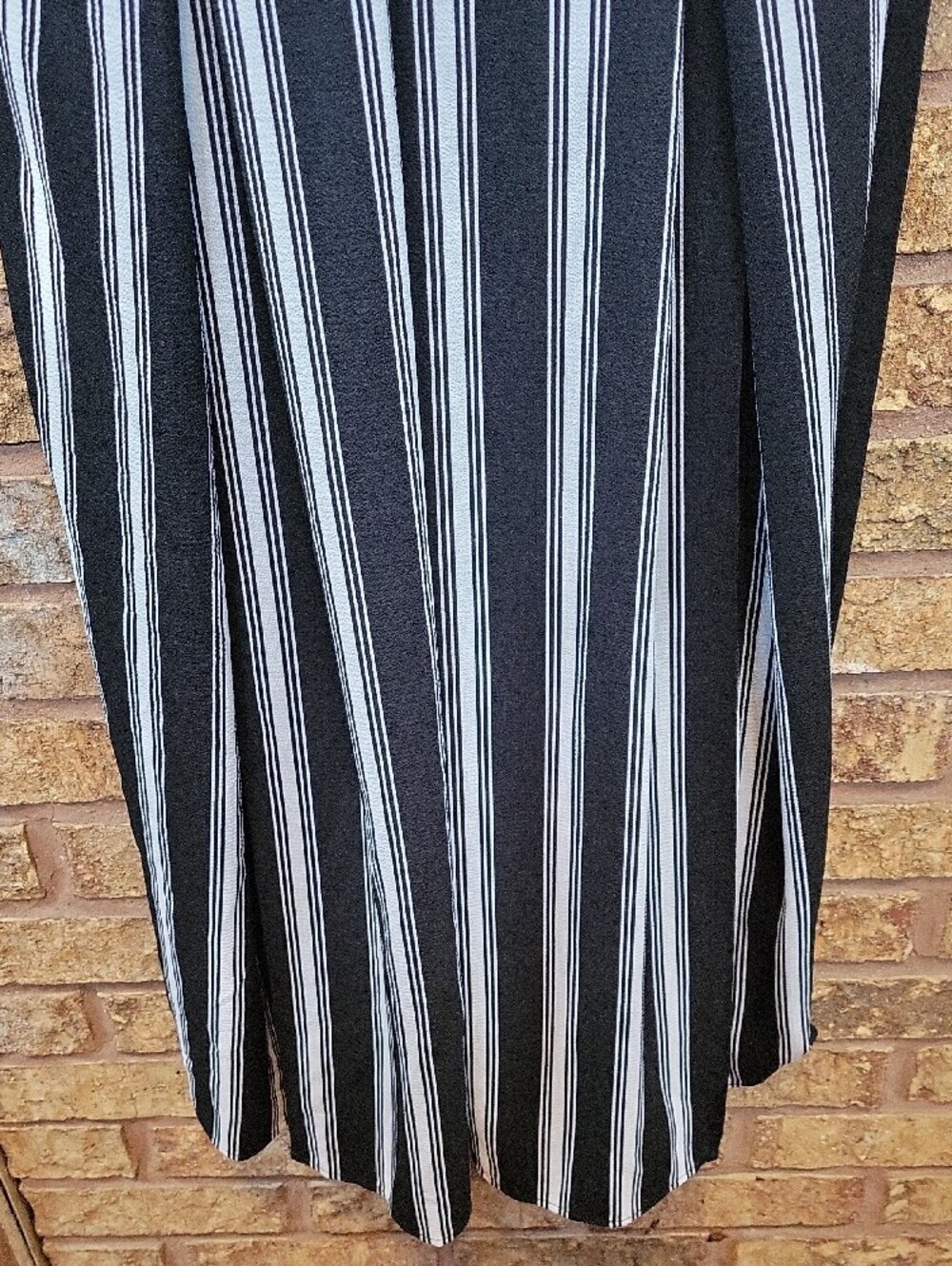 I.N. San Francisco Black and White Vertical-Stripe Slit Jumpsuit Size 7 Stretch - Picture 7 of 13